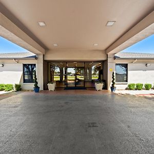 Days Inn By Wyndham Round Rock