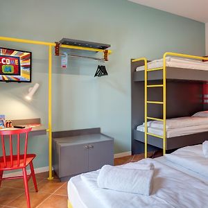 Dormitory Room Mixed